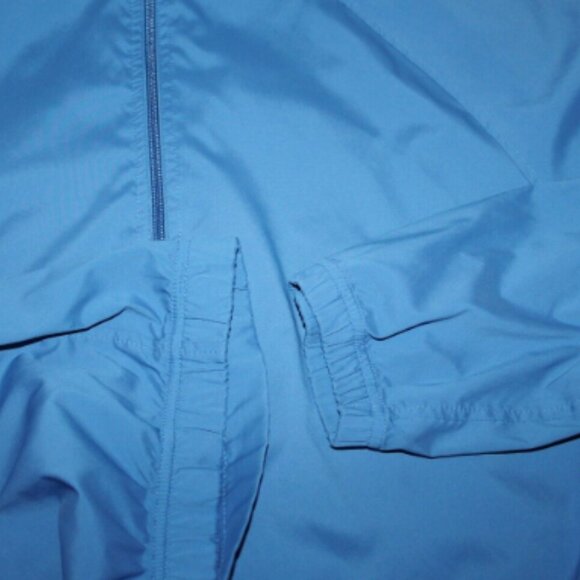 Sold ROCK BARN GOLF CLUB adidas CLIMAPROOF Lightweight Performance Pullover XL - Picture 8 of 12